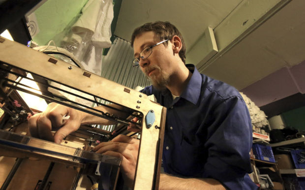 Tucson tech: Xerocraft cooperative workspace for tinkerers moving downtown